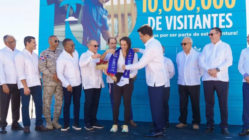 Secretario general de la OMT felicita a RD por alcanzar la meta de los 10 millones de visitantes