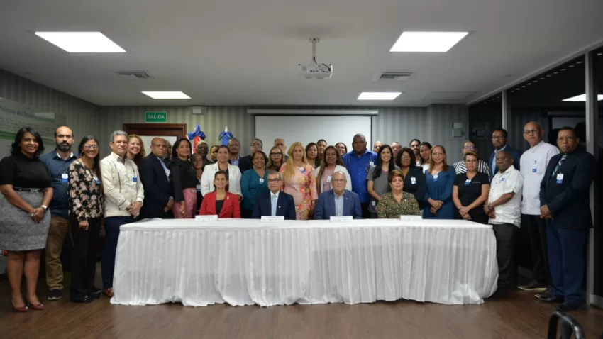 Sisalril acuerda con CMD, CDO y CDP emitir código a profesionales que permita verificar la autenticidad de los médicos