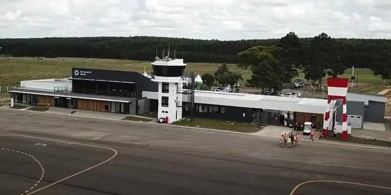 Uruguay y Brasil inauguran el primer aeropuerto binacional de América Latina