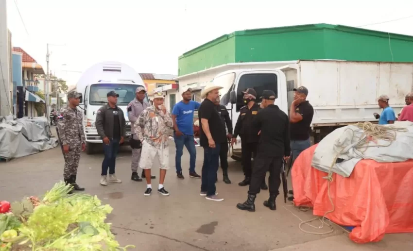 Alcalde de Dajabón prohíbe a los haitianos vender en mercado de las verduras