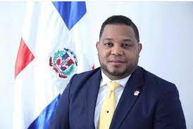 Yenrry Acosta afirma caos en entrega cajas navideñas se debió a falta de ayuda gubernamental