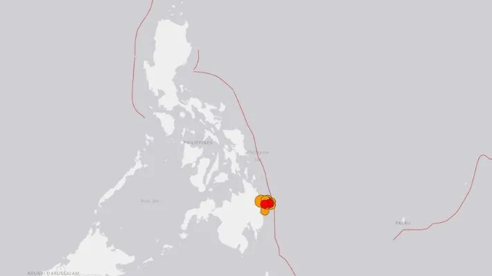 Tras terremoto 7.6: Autoridades filipinas advierten de "tsunami destructivo" y videos muestran magnitud del sismo