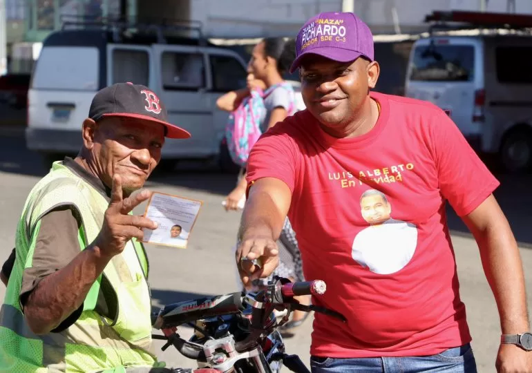 Proyecto de Luis Alberto orienta a ciudadanía en campaña: “Familia Saludable en la Vía”