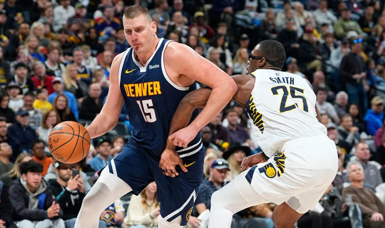 Jokic comanda ofensiva balanceada de Nuggets en triunfo 117-109 sobre Pacers