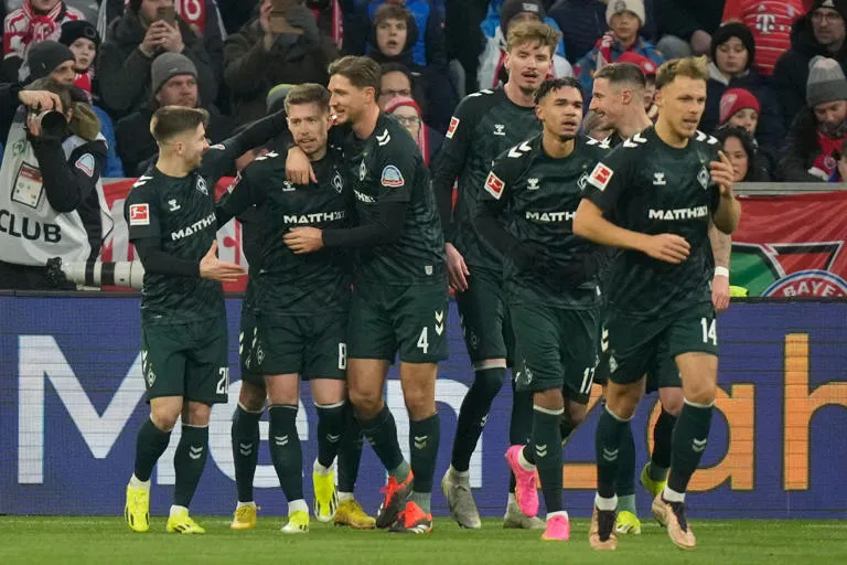 Bayern sorpresivamente cae ante el Werder Bremen y pierde terreno con el Leverkusen en la Bundesliga