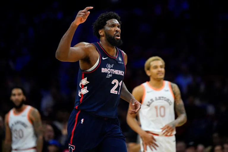 Fue una noche especial en la NBA con 70 puntos de Joel Embiid y 62 de Karl-Anthony Towns