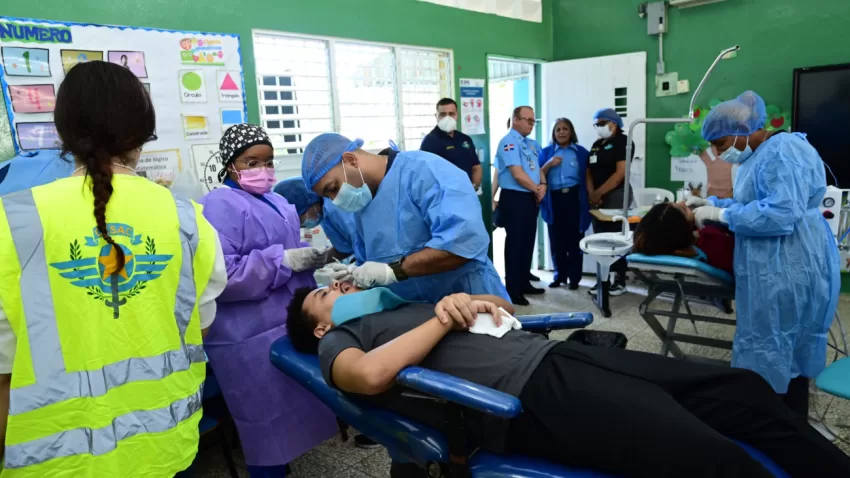 CESAC brinda atención médica integral en Valiente, Boca Chica