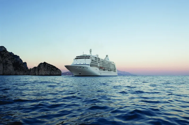 Regent Seven Seas presenta colección Overnights