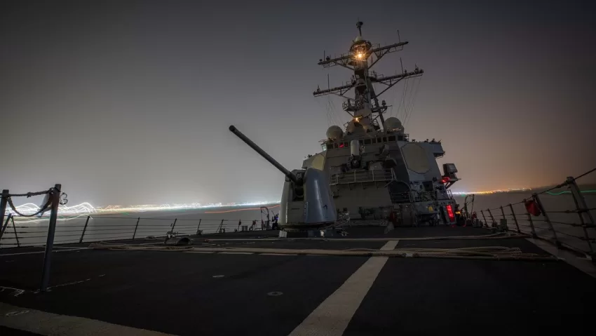 "El ataque de EE.UU. contra Yemen es un acto de estupidez que convertirá el mar Rojo en un campo de batalla"