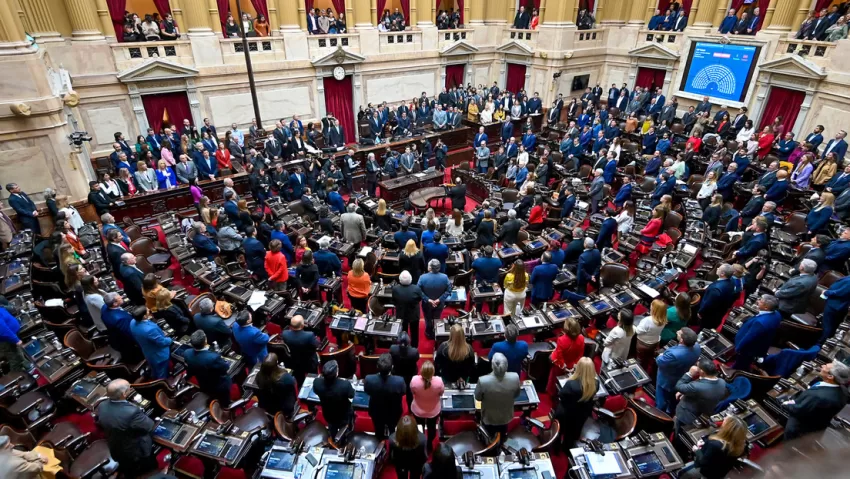 El oficialismo argentino define acuerdos en el Congreso y fija fecha para tratar la 'ley ómnibus'