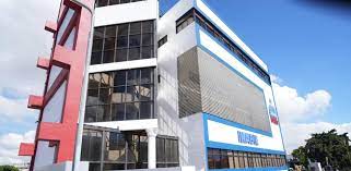 Estudiantes intoxicados con leche en politécnico de Monte Plata están fuera de peligro; Inabie ordena investigación