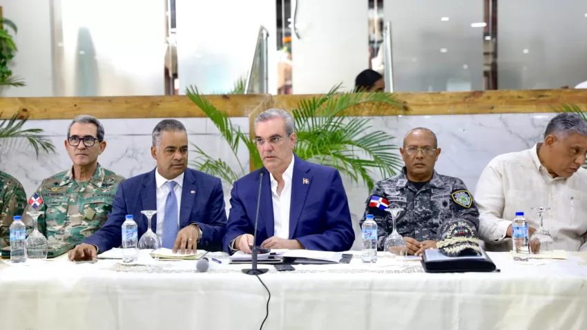 Presidente Abinader encabeza reunión de seguimiento al Plan de Seguridad Ciudadana