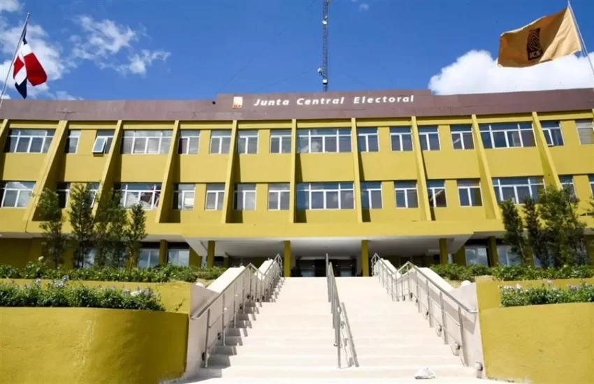 JCE inicia ruta crítica hacia montaje elecciones municipales de febrero