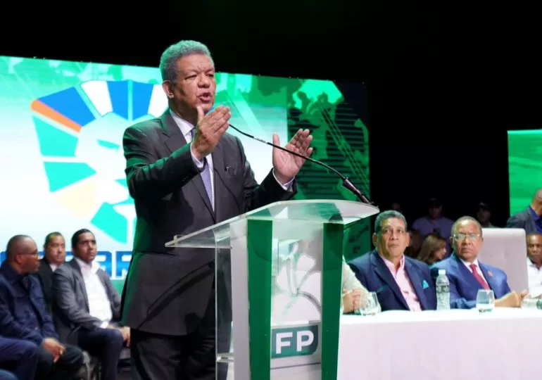 Leonel asegura que Abinader y su gobierno “todo lo manipula”