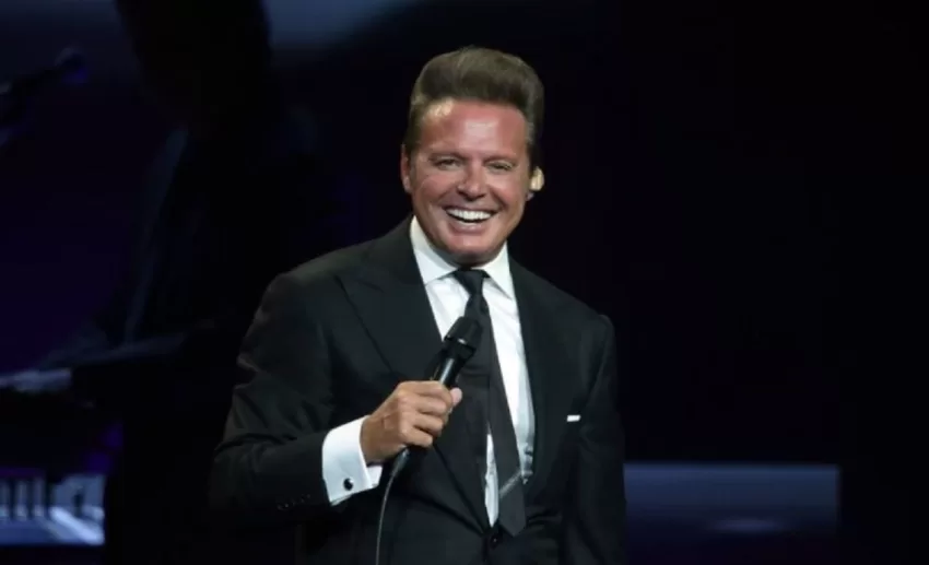 Posponen para hoy concierto de Luis Miguel en el Olímpico por supuestas fallas técnicas