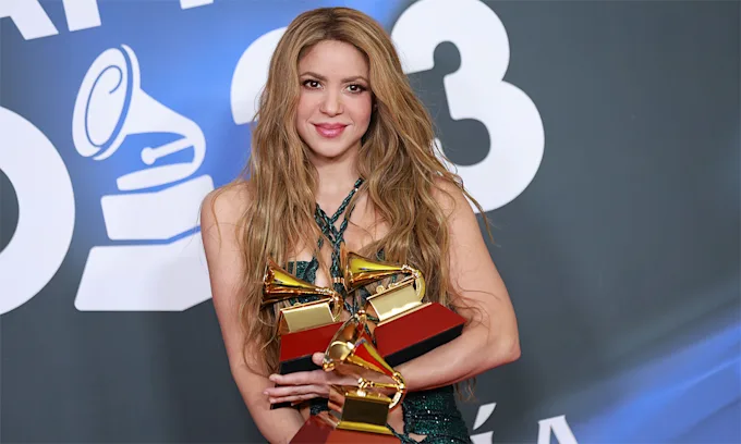 Shakira cierra el año con broche oro; es la favorita entre los intérpretes en español