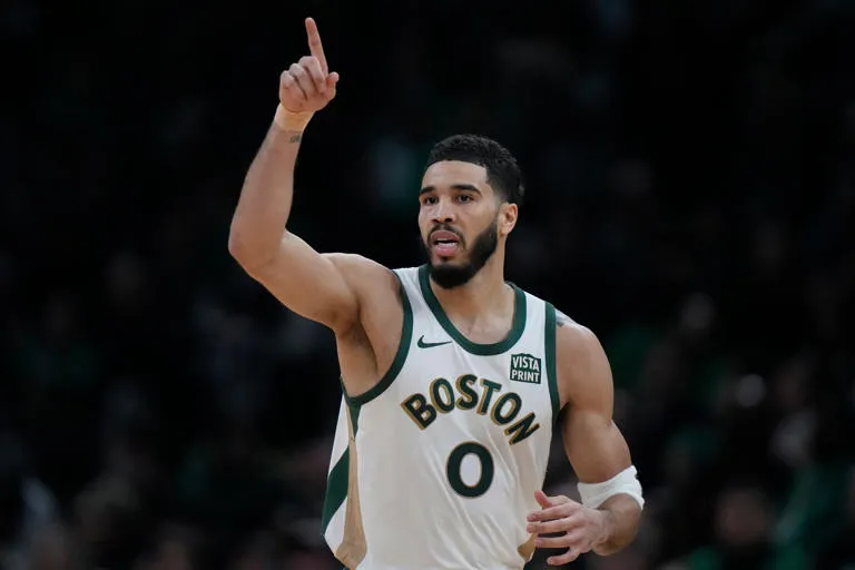 Celtics se aprovechan de unos diezmados Grizzlies con victoria 131-91