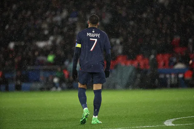 Luis Enrique sacó a Mbappé y fue claro: “Nos tenemos que acostumbrar a jugar sin él”