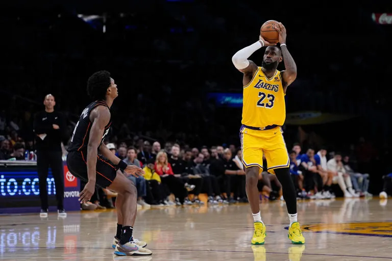 Celtics humillan a Nets, 136-86; Joe Mazzulla llega a 100 triunfos como entrenador