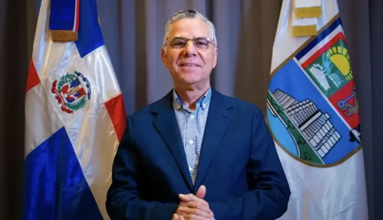 Manuel Jiménez a perremeístas de SDE: “Dense ustedes mismos el mejor regalo, sean libres”