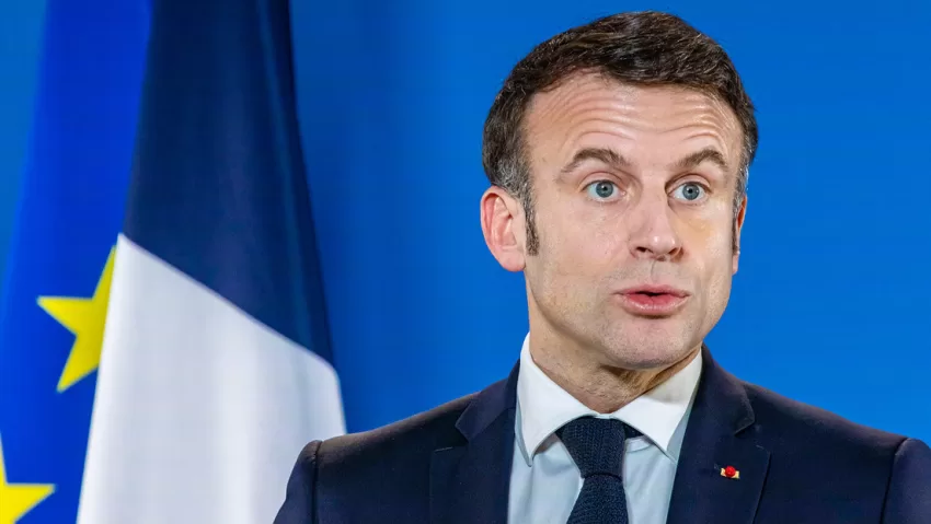 Macron afirma que dos franceses murieron durante un ataque en Ucrania
