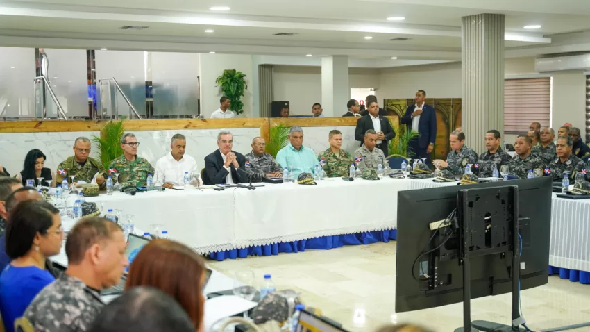 Presidente Abinader encabeza reunión de seguimiento al Plan de Seguridad Ciudadana
