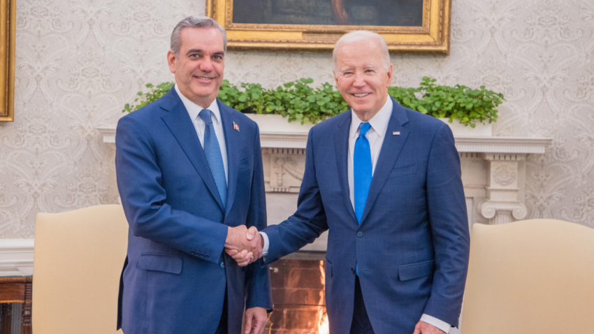 Presidente de EE. UU., Joe Biden, envía carta de felicitación a su homólogo Luis Abinader por su liderazgo en la región