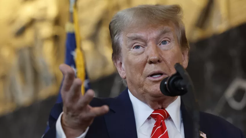 Trump promete imponer a los productos chinos aranceles que superen el 60 %