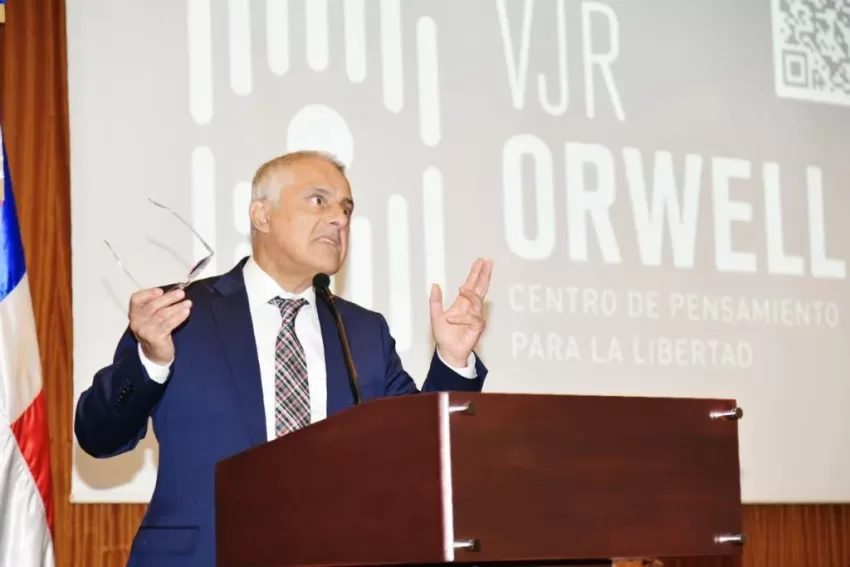 OFICINA VALERIO JIMINIÁN ROA ABOGADOS CELEBRA SU 20 ANIVERSARIO CON LA CREACIÓN DEL CENTRO ORWELL E IMPARTE CONFERENCIA MAGISTRAL SOBRE DERECHO PENAL ECONÓMICO