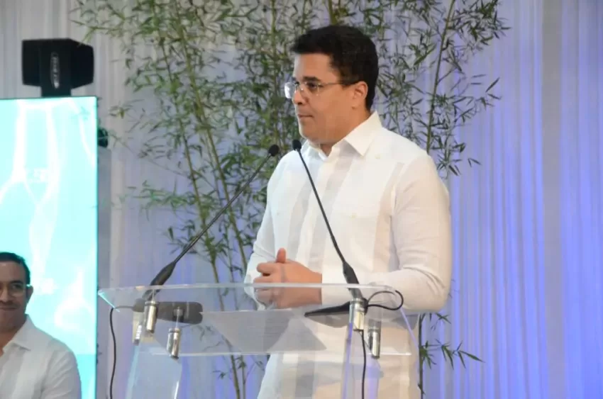 David Collado: inversiones turísticas crecen a doble dígito en 2024