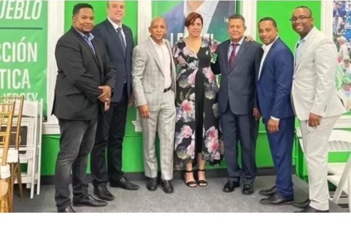 Dirigentes de la Fuerza del Pueblo juramentados por Faride Raful en Philadelphia retornan al partido
