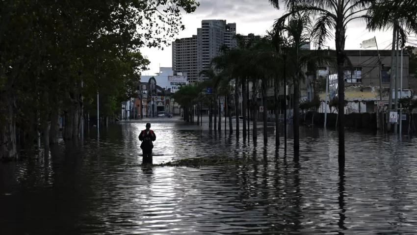 Alerta roja por lluvias y vientos superiores a los 100 km/h en Buenos Aires