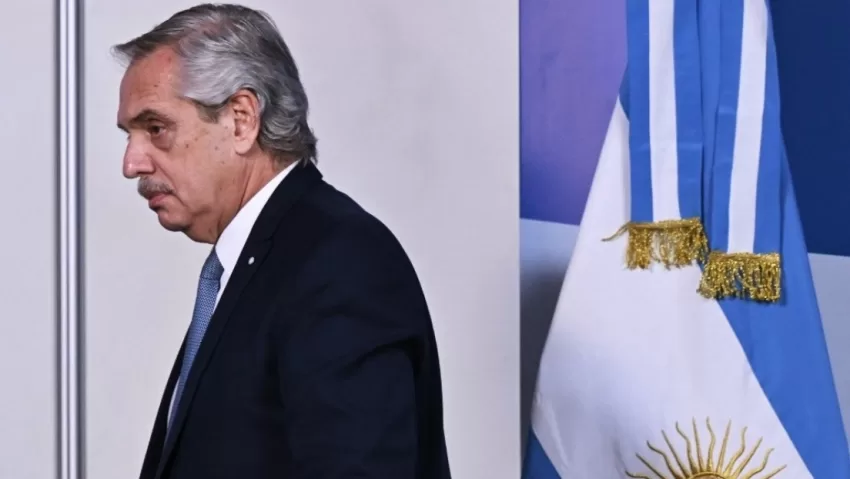 El Gobierno de Milei denuncia a funcionarios de la administración anterior por escándalo de seguros