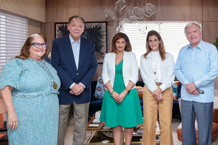 Grupo SID e Induveca anuncian alianza con Grupo Medrano