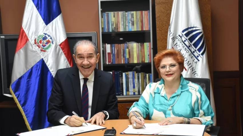 Mescyt y Caribbean University de Puerto Rico suscriben convenio de colaboración