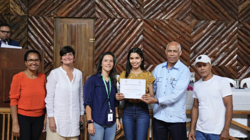 Ministerio de Medio Ambiente certifica 17 guías intérpretes de la naturaleza en Loma Quita Espuela