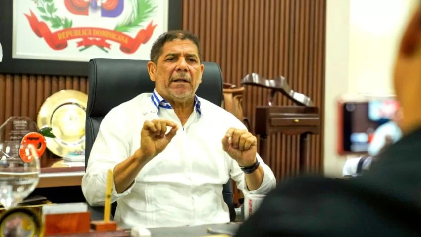 Ministro de Agricultura informa que la entidad no compra productos terminados, sino insumos