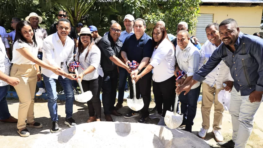 SNS inicia construcción y remozamiento de centro diagnóstico y dos Centros de Primer Nivel en el sur