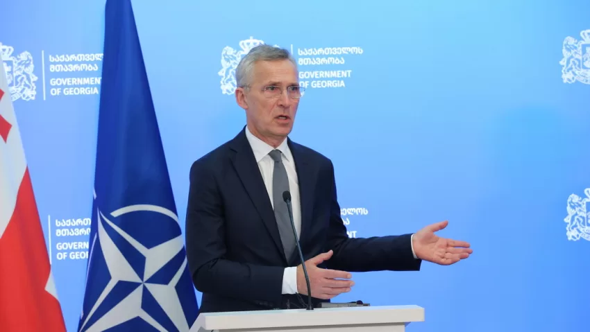 Stoltenberg confunde las capitales de dos exrepúblicas soviéticas