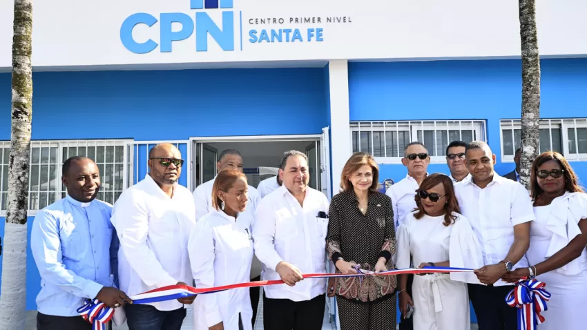 Vicepresidenta Raquel Peña deja en funcionamiento dos Centros de Primer Nivel en San Pedro de Macorís