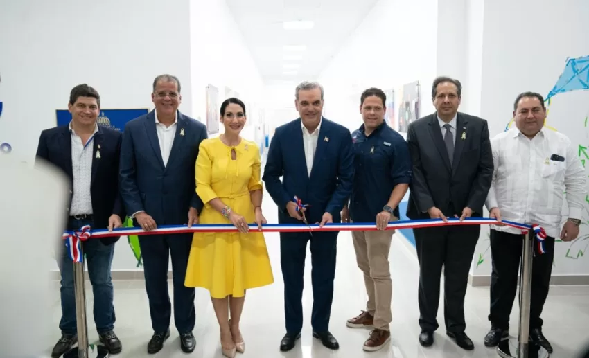 Primera dama entrega moderno pabellón oncopediátrico para la atención infantojuvenil