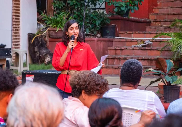 Virginia Antares comparte sus propuestas con artistas en un “Conversao Cultural”