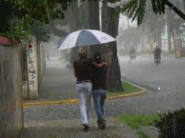 Aguaceros y tronadas en la tarde, informa Meteorología
