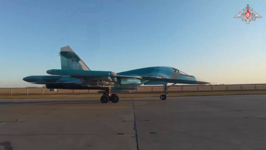 Bombarderos Su-34 diezman posiciones enemigas con bombas planeadoras