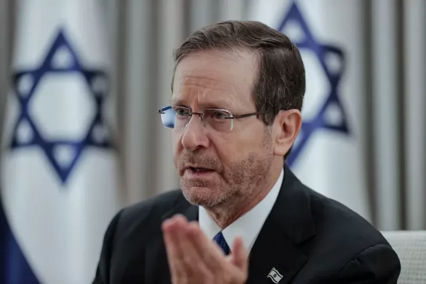“Israel está considerando todas las opciones tras la declaración de guerra de Irán”, afirmó el presidente israelí Isaac Herzog