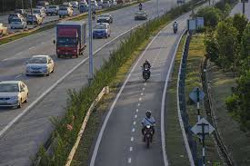 ONG propone carriles exclusivos motocicletas