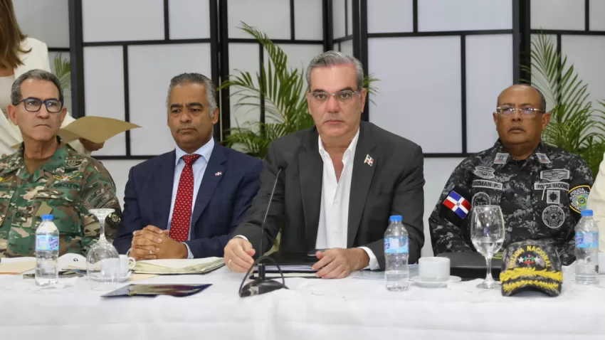 Presidente Abinader encabeza reunión de seguimiento al Plan de Seguridad Ciudadana