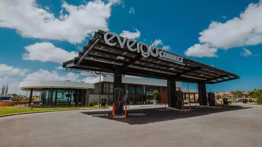 Primera electrolinera de Latinoamérica y Caribe abre sus puertas en PC