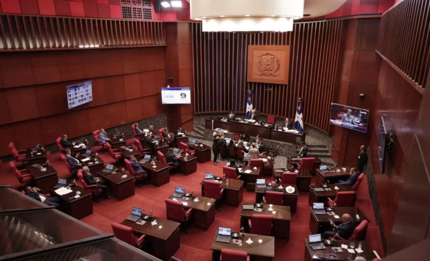 Senado crea unidades de atención mental en regiones y provincias de RD