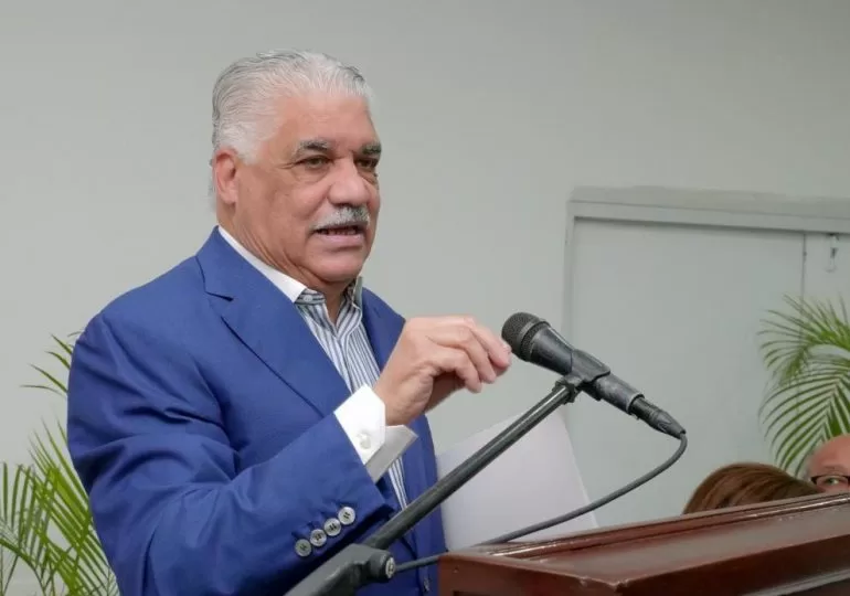 Miguel Vargas recorrerá sur y el Gran Santo Domingo junto a candidatos del PRD